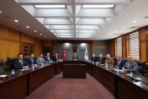 Bakan Bolat ATO heyetini ağırladı 3 HNwU1Q0XwAAAA5a