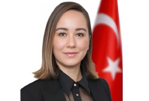 Sıfır atık sadece çevre değil gelecek meselesi 8 U╠esku╠edar Belediyesi I╠cklim Deg╠ais╠giklig╠ai ve S─▒f─▒r At─▒k Mu╠edu╠eru╠e Pelin K─▒vr─▒kog╠alu
