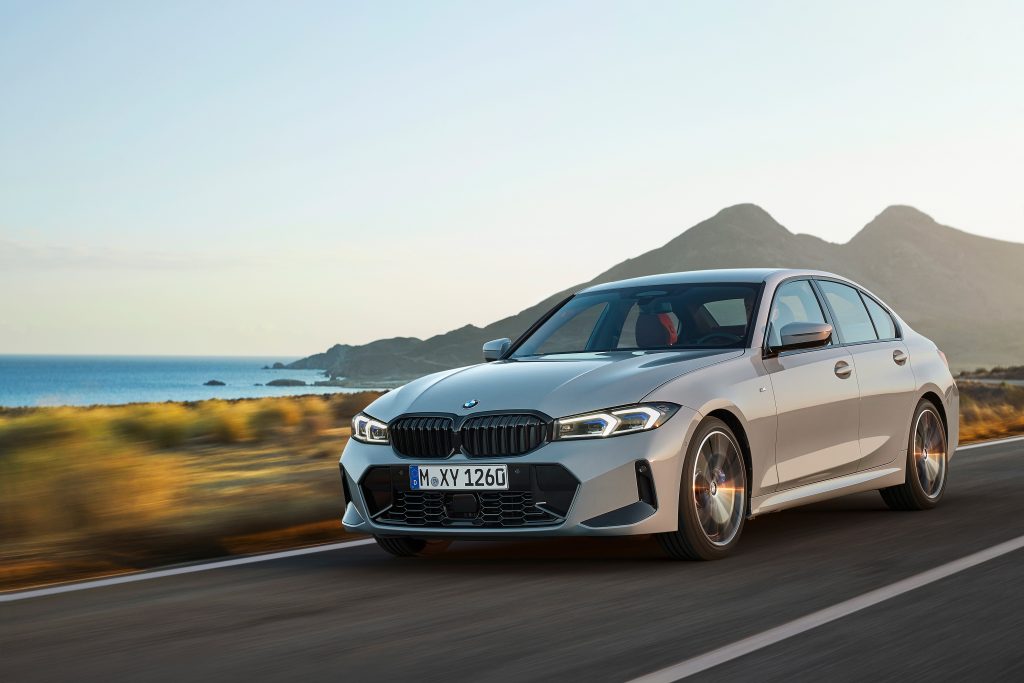 Yeni BMW 320i Sedan 5 1024x683 1