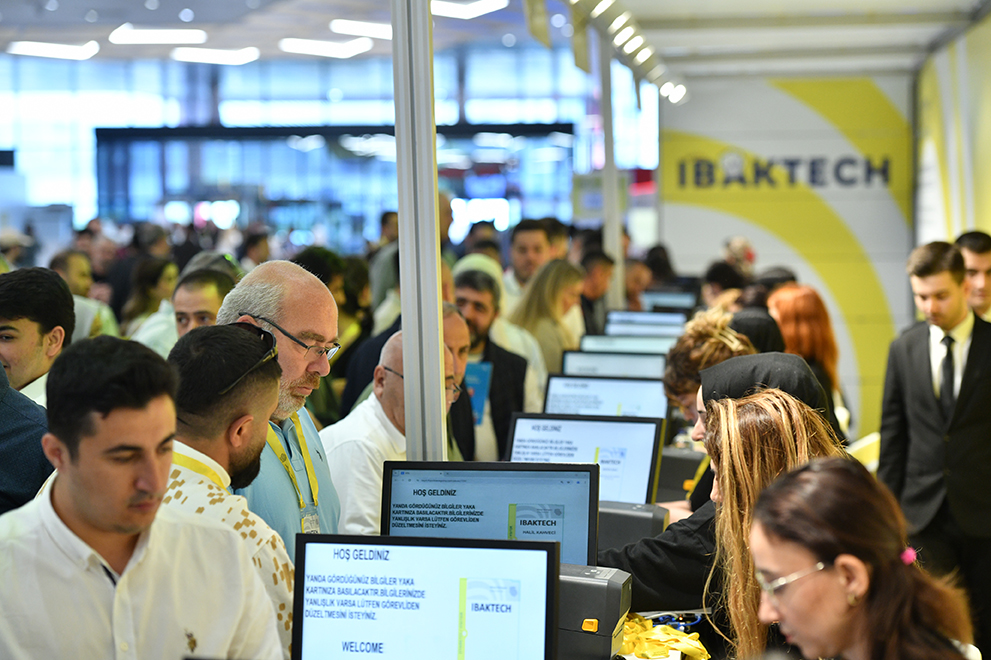 IBAKTECH 150 ülkeden sektör temsilcisini İstanbul’da buluşturacak 3 IBAKTECH 2026, İstanbul’da 150 ülkeden sektör temsilcisini buluşturacak. 500’ün üzerinde katılımcının yer alacağı fuarda 5 milyar euroyu aşan iş hacmi hedefleniyor. | TÜRKİYE'DE İŞ DÜNYASI