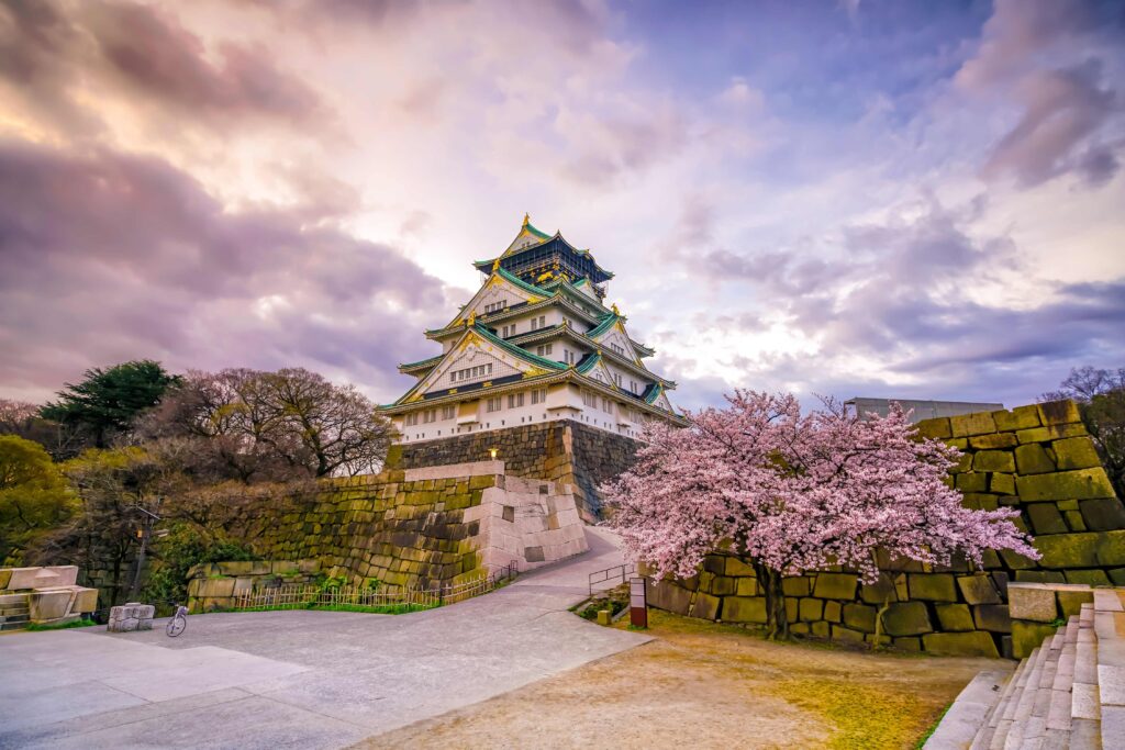 Japonya ve Güney Kore seyahatlerinde ilgi yüzde 30 arttı 3 1787906545 Japonya da Sakura i eklerinin t m ihti am yla a t Osaka Kalesi