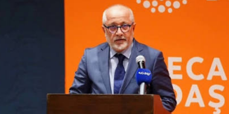 ahmet özer