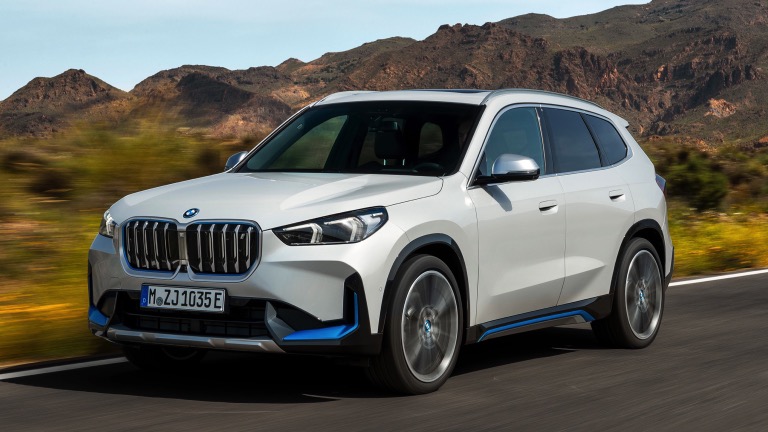 BMW iX1 2022 01