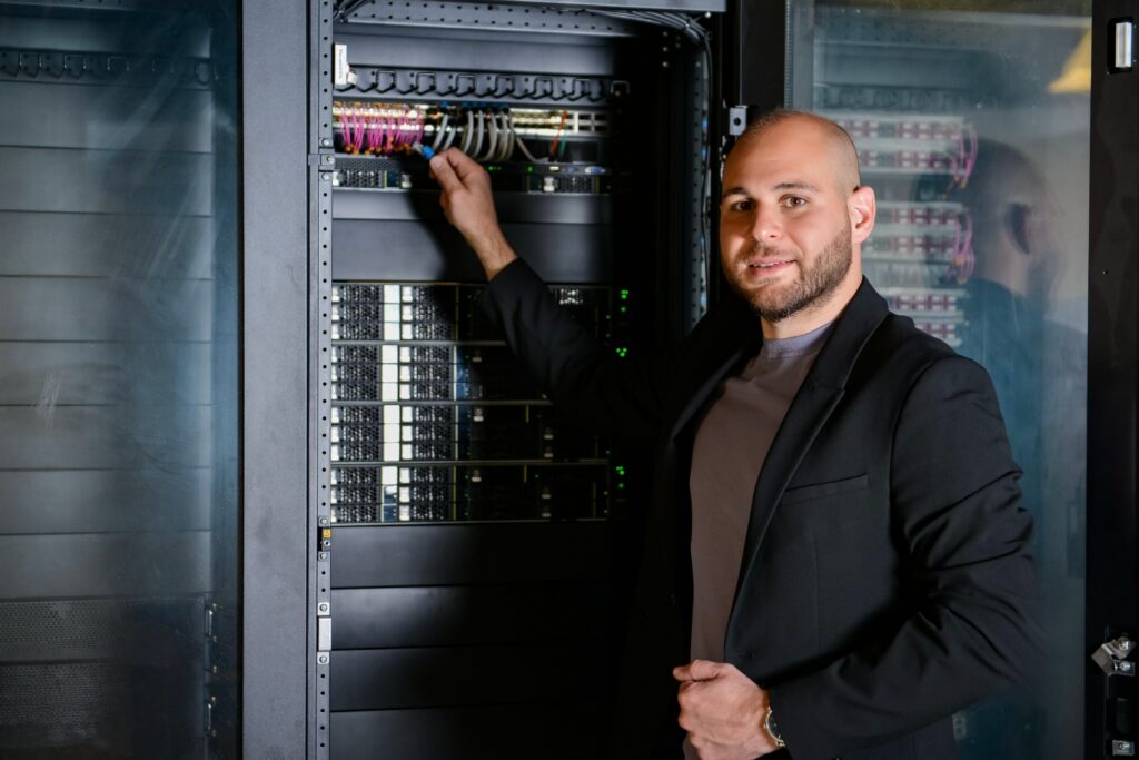 Egemen bulutta veri kadar kontrol da önemli 3 DT Cloud Kurucu CEO su Tolga Din er 1