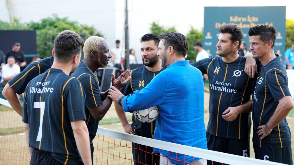 Spoint VivaMore spor dünyasını Kıbrıs’ta buluşturdu 5 SPOINT Construction’ın Kuzey Kıbrıs’ın İskele bölgesinde geliştirdiği Spoint VivaMore projesi, spor dünyasının tanınan isimleri, spor basını temsilcileri ve influencer’ları ağırladı. |TÜRKİYE'DE İŞ DÜNYASI DERGİSİ