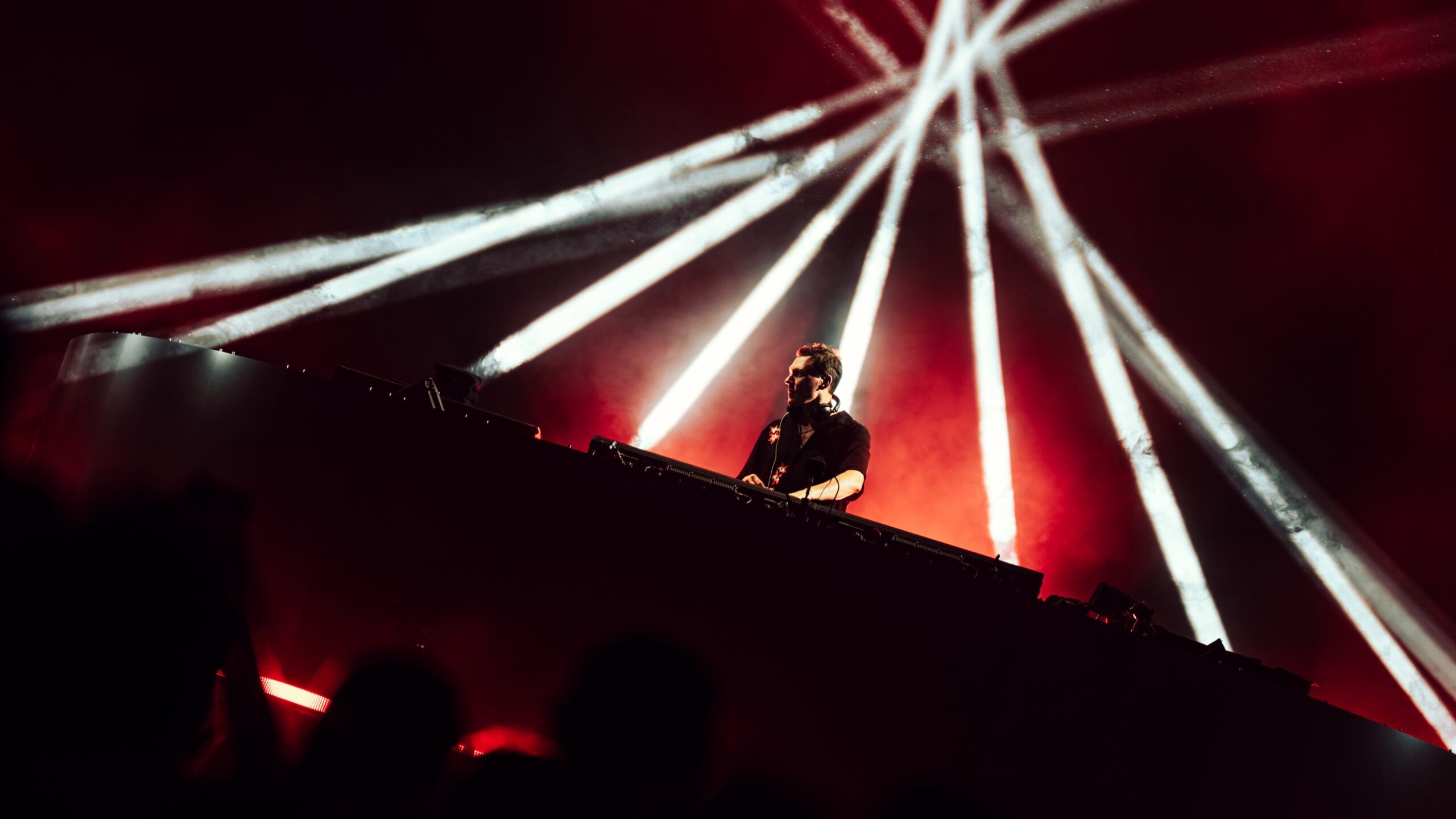 Tiësto İstanbul'u salladı: Yenikapı'da tarihi gece 4 Tiesto 1 scaled