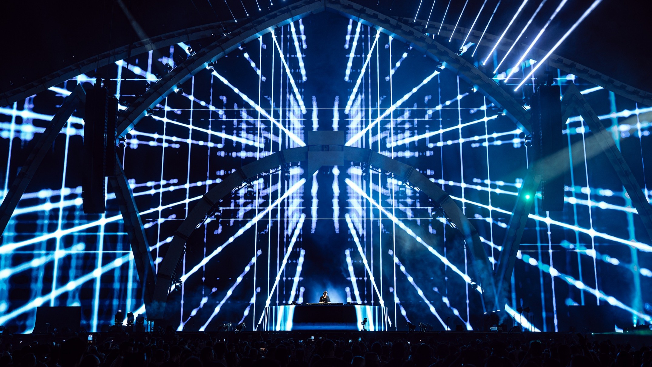 Tiësto İstanbul'u salladı: Yenikapı'da tarihi gece 3 Tiesto 4
