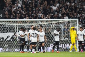 Beşiktaş Litvanya ekibini Dolmabahçe'de farklı geçerek altı da altı yaptı! 3 besiktas tur kapisini ardina kadar araladi dolmabahcede 3 gol ve 1 penalti 1810540 202608202152 20260820215243 6