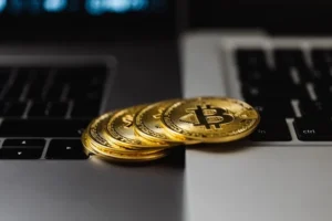 Bitcoin için yeni rekor tahmini: 126 bin dolar beklentisi 5 bitcoin 6 tw58