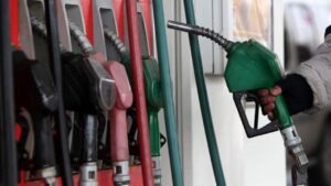 Akaryakıtta çifte zam durduruldu! Benzin ve motorinde şimdi de ÖTV beklentisi var 3 cifte zam iptal edildi mi akaryakit fiyatlarinda sicak gelisme 1808615 202608112023 20260811202335 1