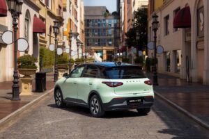 cin de satis rekorlari kiran geely e2 avrupa ya geldi208951 1