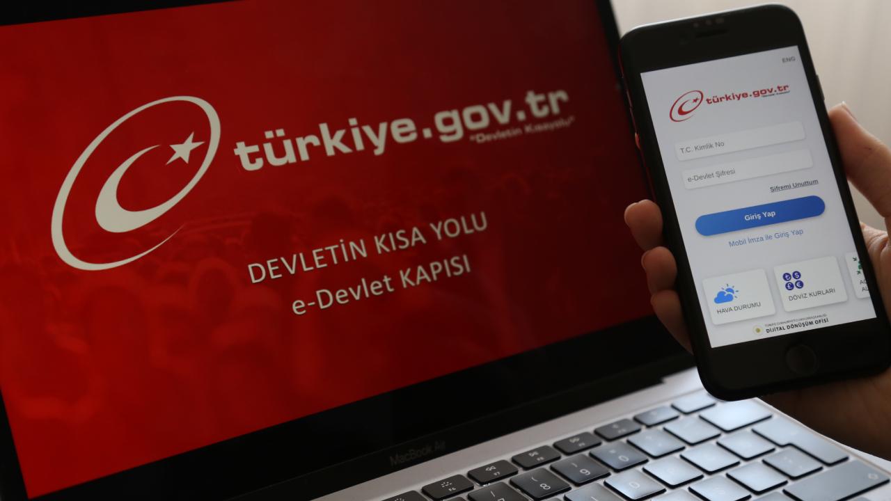 Türkiye'de internet kullanımı rekor kırdı: Oran yüzde 92,3'e yükseldi 3 e devlet depophotos 1540282