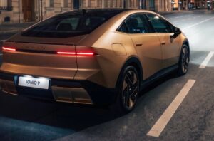 Hyundai Ioniq V Çin pazarına çıktı iddialı fiyatı ve 650 km menziliyle dikkat çekiyor 4 lamborghini yi andiran hyundai ioniq v in fiyati belli oldu209727 5