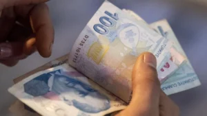 Şehit yakınları ve gazilere müjdeli haber: Resmi Gazete'de yayımlandı 3 sehit aileleri ve gazilerin ayliklarina duzenleme qpom cover