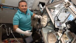 yas kararlari aciklandi turkiyenin ilk astronotu alper gezeravci albayliktan tuggener 1807169 202608041552 20260804155223 2