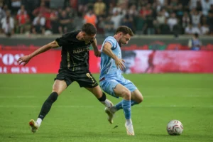 Amedspor sahasında Trabzonspor'u 2-1 mağlup etti 3 96f82dfdcbc232016799eef572e5ff45