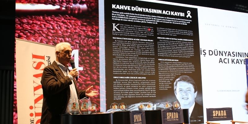 Kahve Dünyası’nın kurucusuna büyük vefa 3 altınkılıç gıda kahve dünyası birol altınkılıç anma