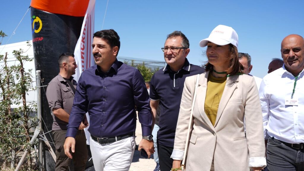 Anadolu Etap, Hollandalı Munckhof Tarım Teknolojilerinin Türkiye distribütörü oldu 5 Anadolu Etap 1