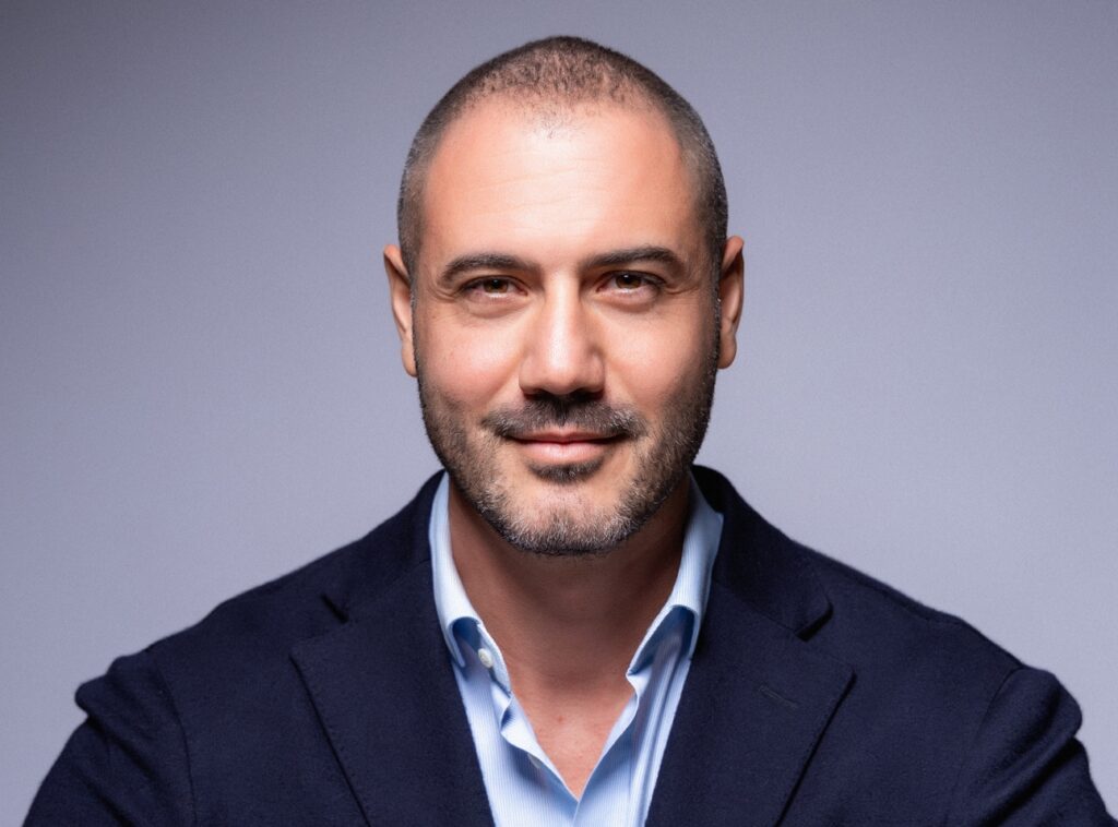 Yapay zeka iş gücü piyasasında beceri dönüşümünü hızlandırıyor 3 Hasan Riza Bayar Yenibiris CEO e1790420137265