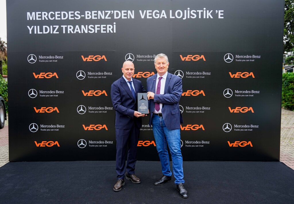 Mercedes-Benz Türk'ten Vega Lojistik'e elektrikli eActros 600 teslimatı 6 Mercedes Benz Turk Vega Lojistike Mercedes Benz eActros 600 Teslimati Gerceklestirdi 2
