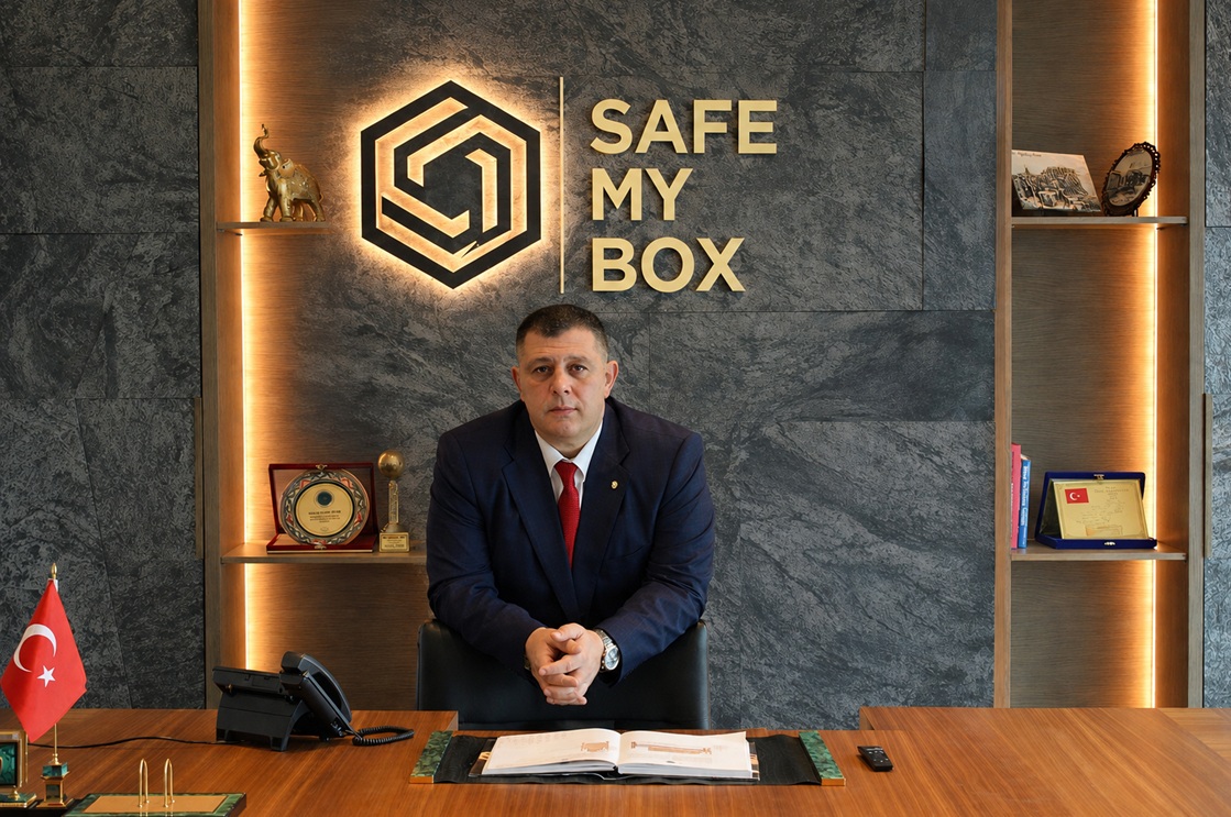 Safe My Box Türkiye'de Taşınabilir Yüksek Güvenlikli Kasa Dönemini Başlattı. TÜRKİYEDE İŞ DÜNYASI DERGİSİ Safe My Box Türkiye'de Taşınabilir Yüksek Güvenlikli Kasa Dönemini Başlattı. TÜRKİYEDE İŞ DÜNYASI DERGİSİ
