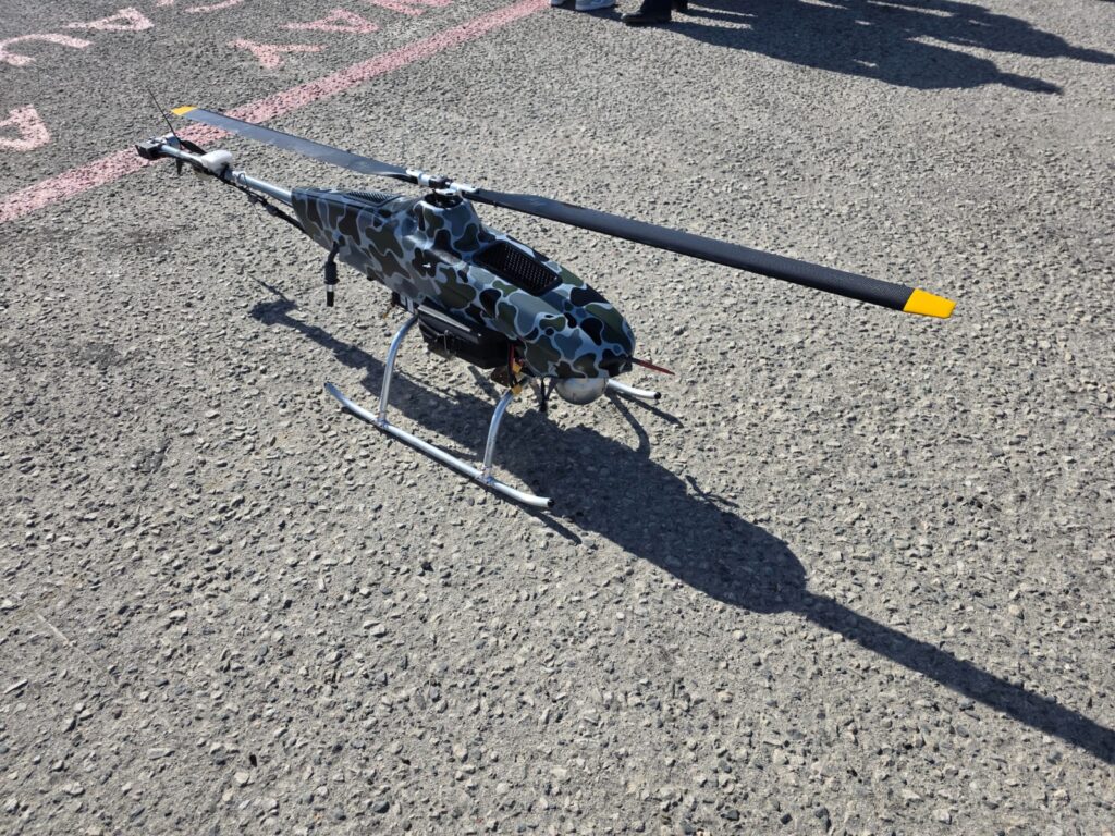 TİTRA Teknoloji’nin mini insansız helikopteri DUMRUL, REPMUS 2026’da sahaya çıktı 3 TİTRA Teknoloji’nin geliştirdiği DUMRUL mini insansız helikopteri, Portekiz’deki REPMUS 2026 tatbikatında müşterek harekât ve birlikte çalışabilirlik kabiliyetlerini sergiledi. -Türkiye'de İş Dünyası Dergisi