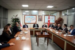Eski İçişleri Bakanı İsmail Namık Gedik'in naaşı Anıtmezar'a naklediliyor 4 bakan ciftci ihlas holdingi ziyaret etti 1816790 202609180135 20260918013519 3