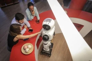Bursa’da geliştirilen yapay zekalı robot "Adam" danışma görevine başladı 4 c508468dba3576c3be66d1ac7b4b72a1