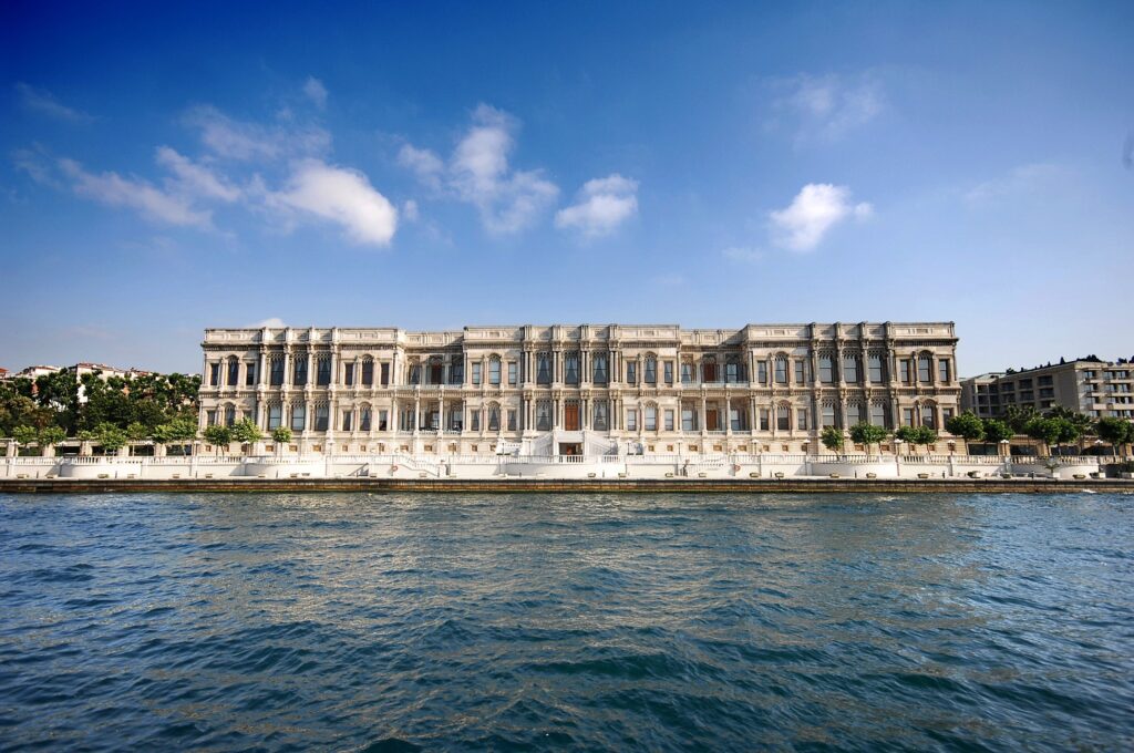Çırağan Palace Kempinski dünyanın en iyi 50 oteli arasında 3 Ciragan_Palace_Kempinski_Istanbul- TÜRKİYEDE İŞ DÜNYASI
