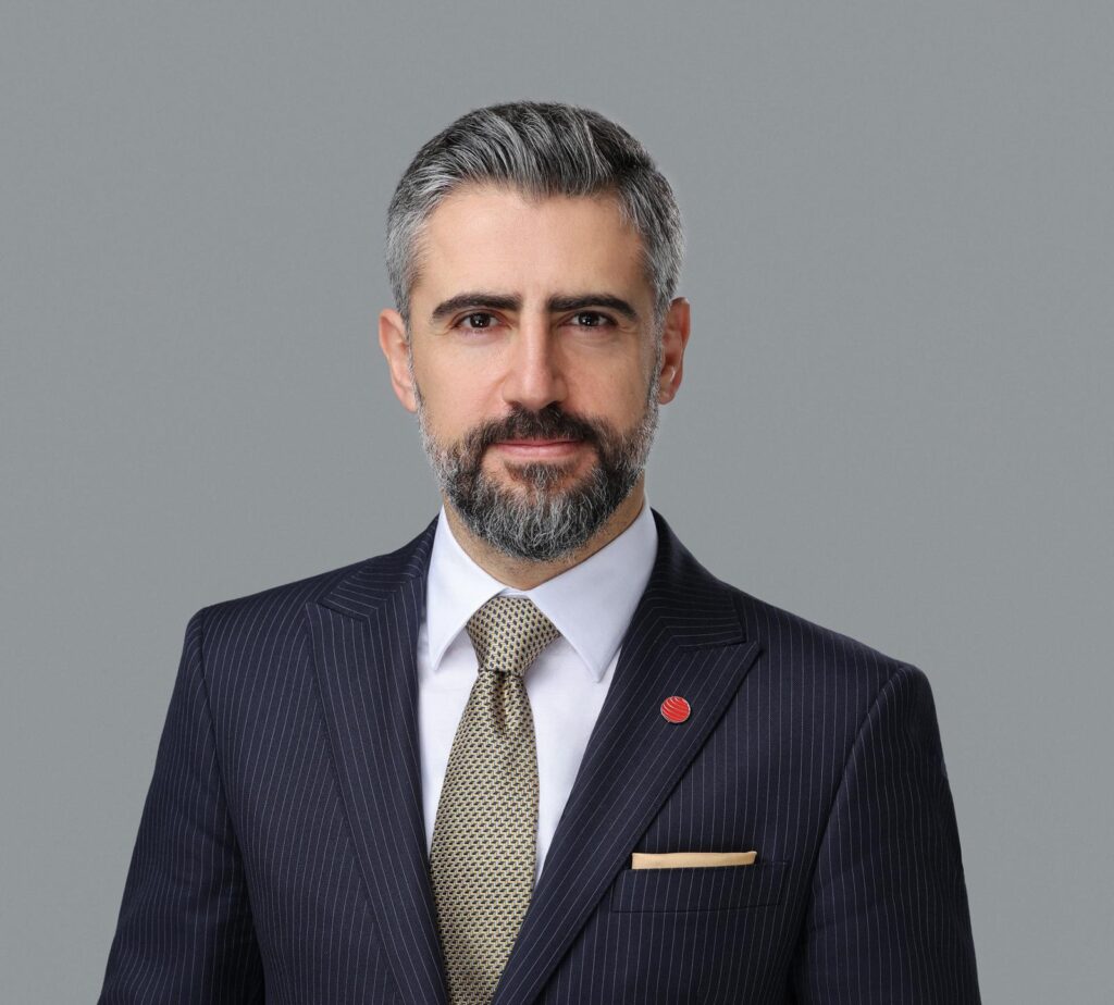İGE, İhracat Kalkanı Destek Paketi ile KOBİ ve KOBİ dışı ihracatçılara 24 aya varan vadelerde kefalet desteği sağlayacak.