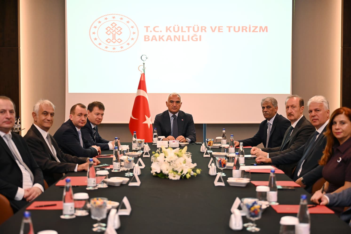 1792070089 KU LTU R VE TURI ZM BAKANI MEHMET NURI ERSOY 1