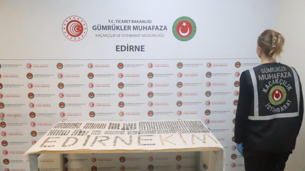 Kaçakçılara sınırlarda şafak baskını: 7 bini aşkın tarihî eser kurtarıldı 3 1792566169 GO RSEL 2