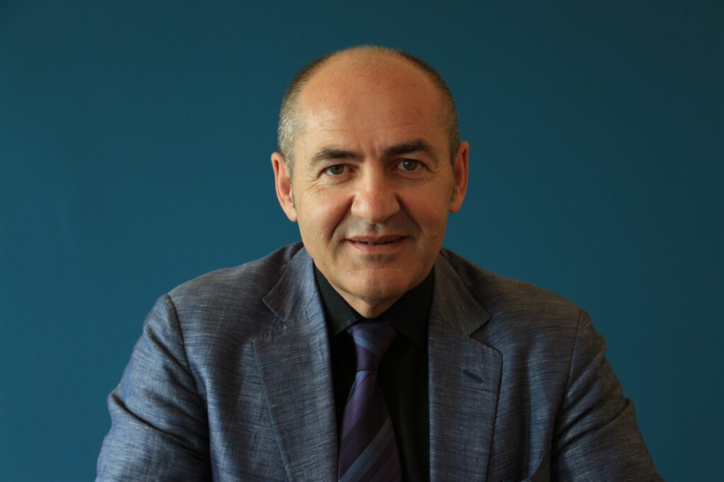 Akman Holding’den Kanada’ya 212 milyon dolarlık gayrimenkul yatırımı 3 Ali Akman