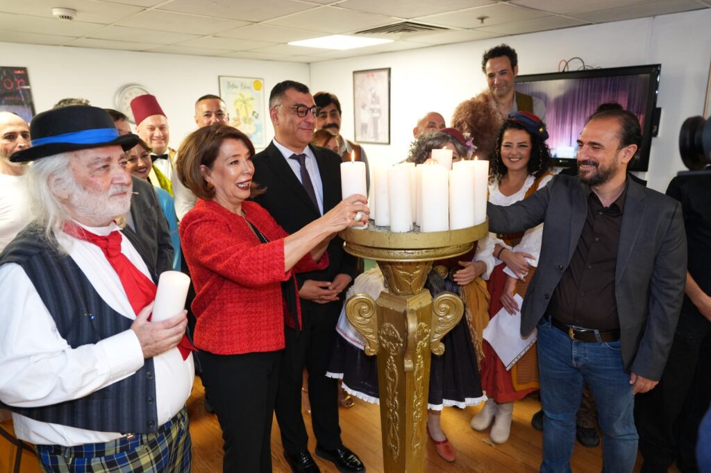 hayalinin hayali tiyatro oyunu