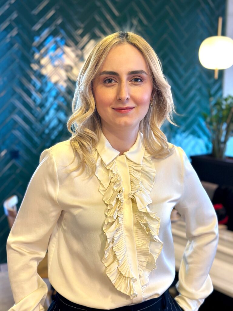 Artan operasyonel maliyetler KOBİ’leri performans odaklı ve esnek dijital satış ağlarına yönlendiriyor. Jetlid Genel Müdürü Merve Özmen yeni modeli değerlendirdi.