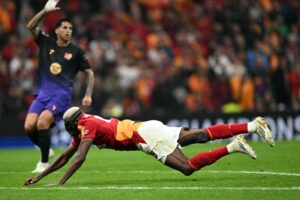 barcelona ikinci yarida acildi galatasaray bozguna ugradi rams parkta 4 gollu yenilgi 1822511 202610132353 20261013235353 9
