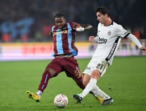 Trabzonspor iç sahada fırtına gibi: Beşiktaş'ı 2-0 deviren Bordo-Mavililer Thomas Reis'le 4'te 4 yaptı 5 besiktasi da deviren trabzonspor thomas reisle 4te 4 yapti 1823801 202610192153 20261019215311 7
