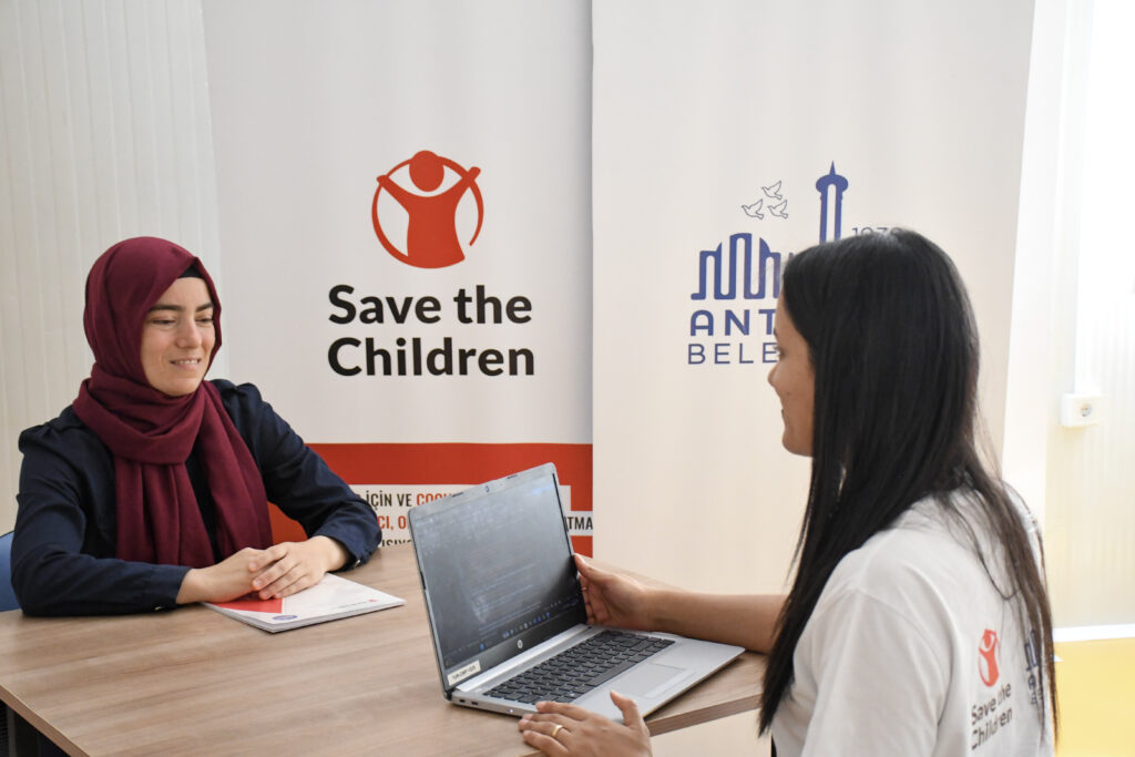 Hatay’da gençlerin istihdamına ve kariyer gelişimine destek 4 ch271630 seher s 34 attends to activities of the project
