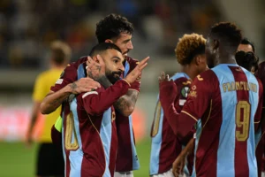 Muhammed Salah'tan Avrupa'da siftah: Trabzonspor formasıyla ilk golünü attı 4 d82c05e576e8b7707041e2f959e1f245