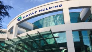 Hayat Kimya, Commercial International Bank (CIB) ile 40 milyon euroluk yatırım finansman anlaşması imzaladı 3 hayat holding hayat finans 1756462972
